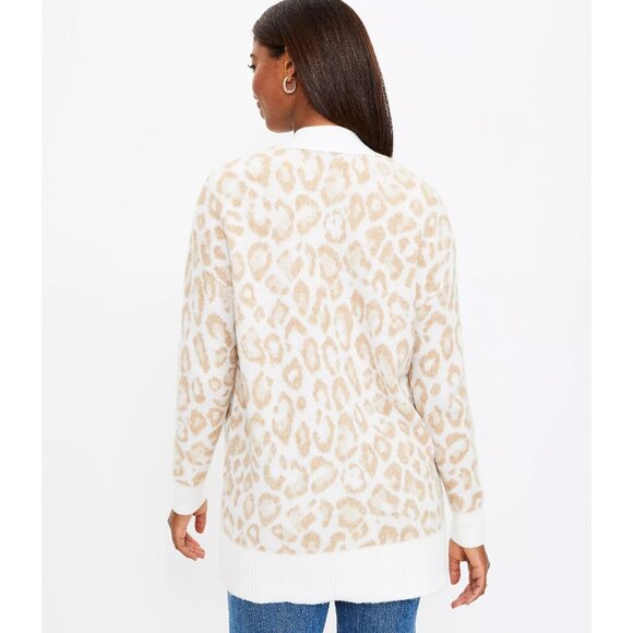 Ann Taylor LOFT Womens Size XL Leopard Print Boyfriend Cardigan Sweater $79 - Picture 2 of 8